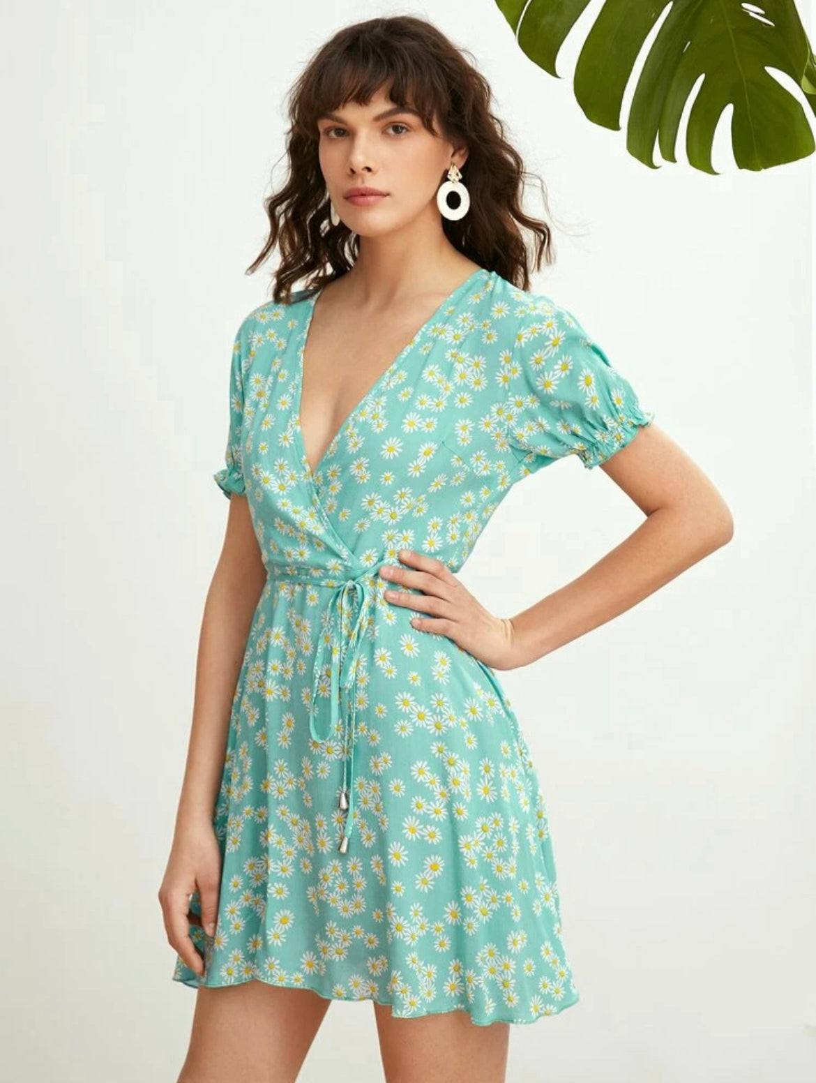Surplice Neck Tie Front Daisy Floral Dress