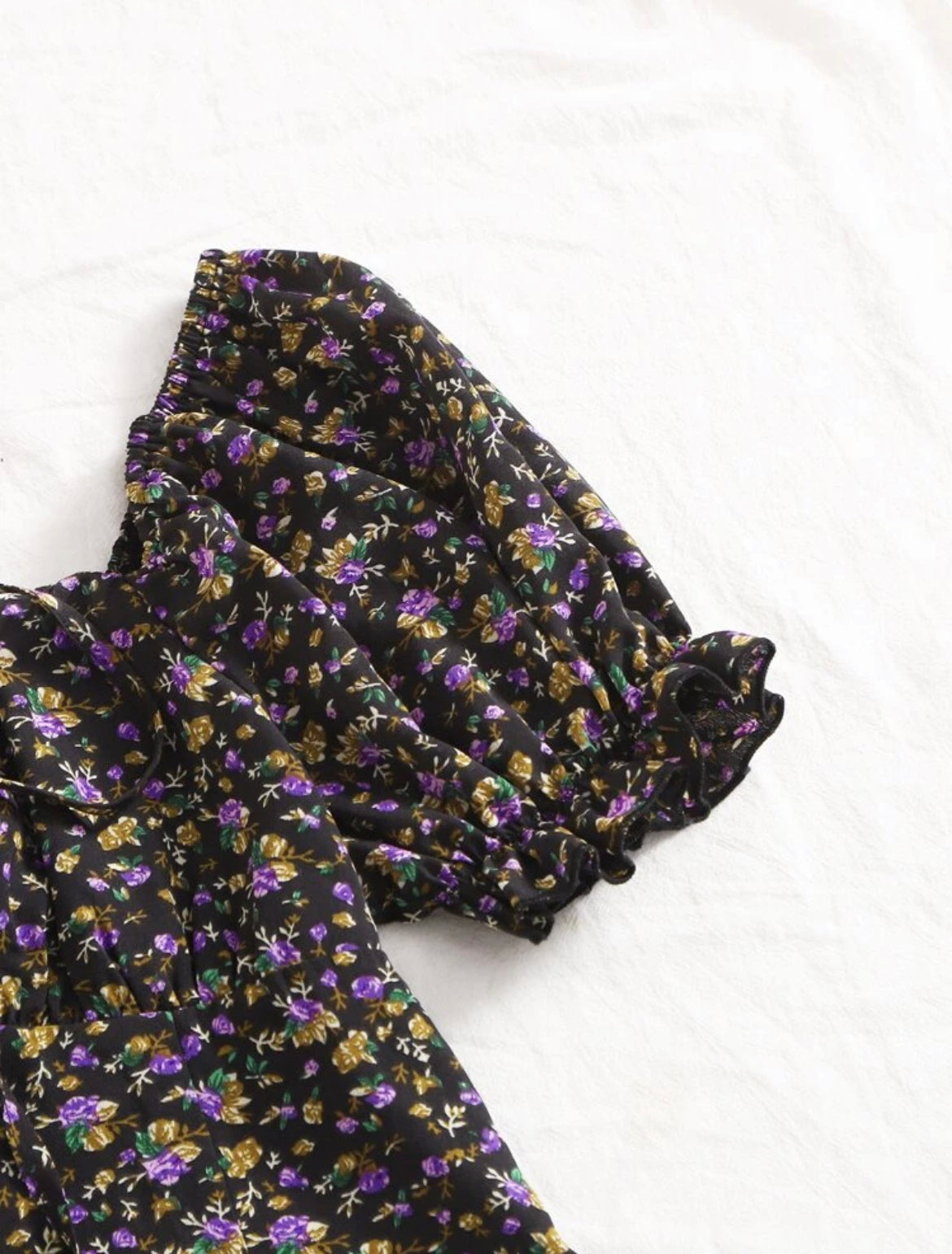 Puff Sleeve Sweetheart Neck Tie Front Ditsy Floral Dress