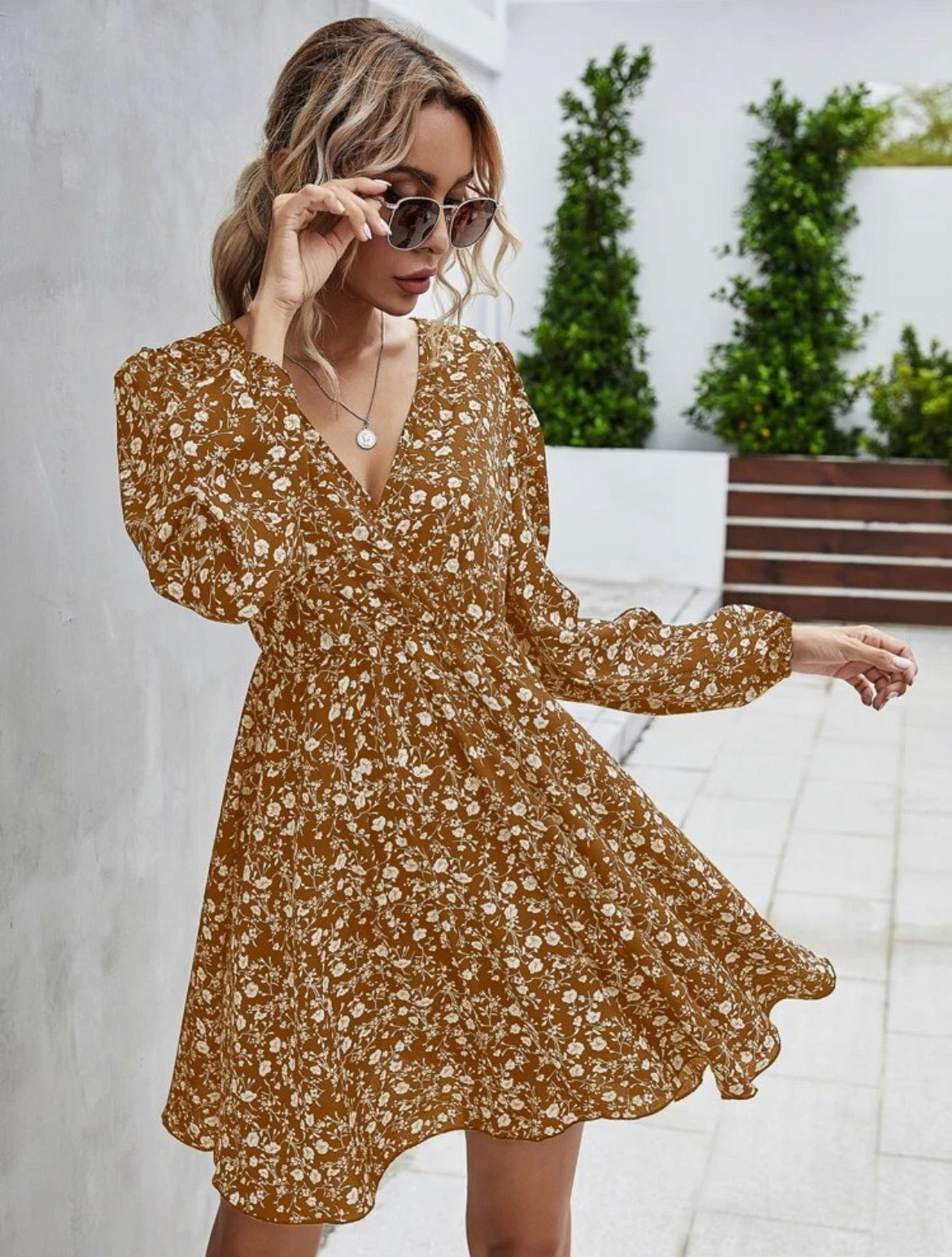 Floral Print Surplice Neck Puff Sleeve Dress